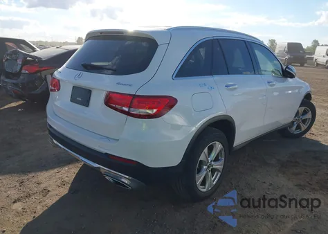 2017 Mercedes-Benz Glc 300 4Matic z USA, uszkodzony, nr VIN WDC0G4KB2HV012242
